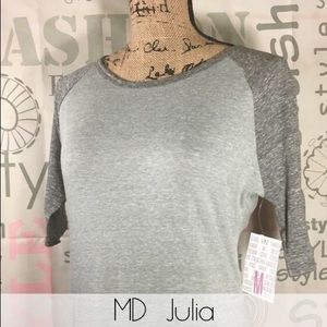 Medium LuLaRoe Julia